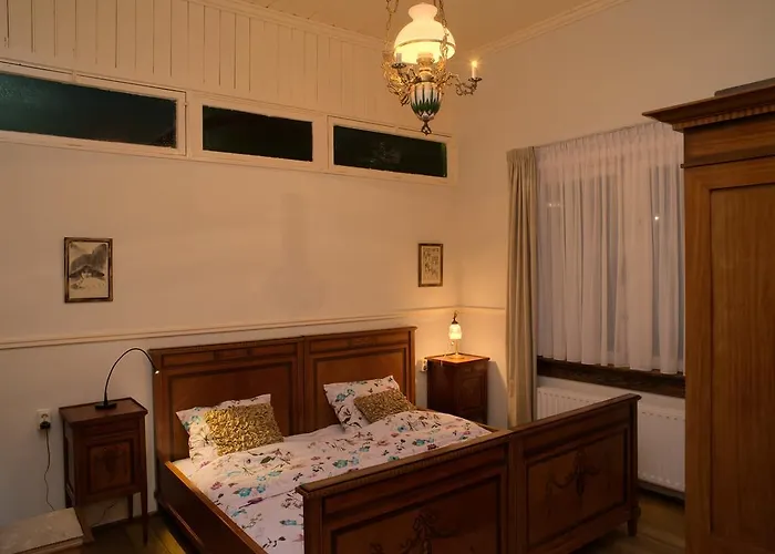 Halte Sint-Gerlach Holiday Home *